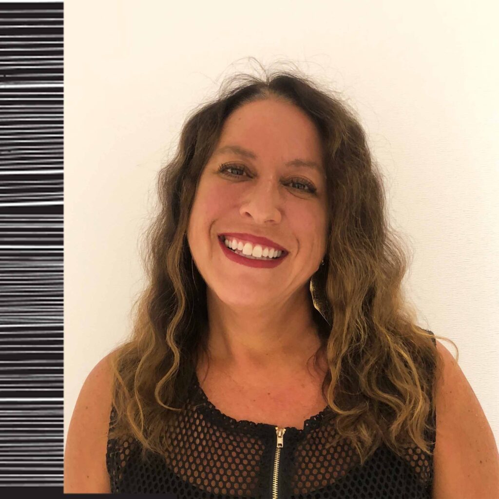 Chelle Shell Headshot